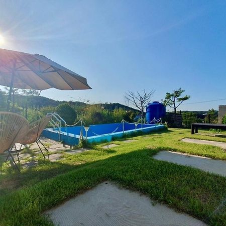 Yeoncheon Jjongi And Mary Pet Friendly Pension Vila Exterior foto