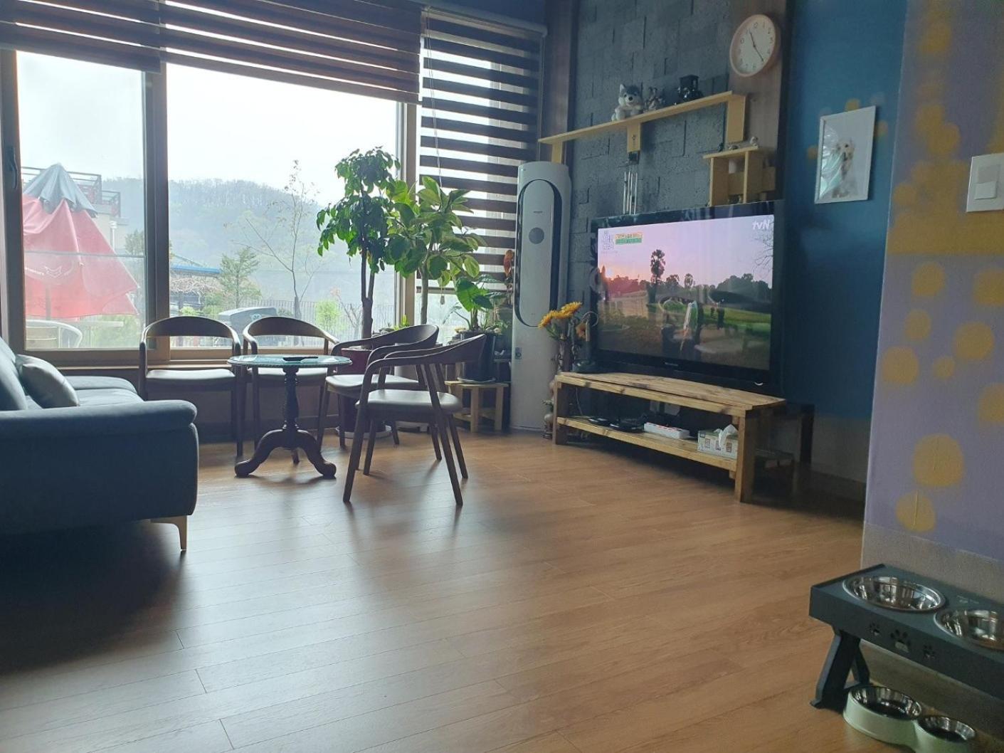 Yeoncheon Jjongi And Mary Pet Friendly Pension Vila Quarto foto