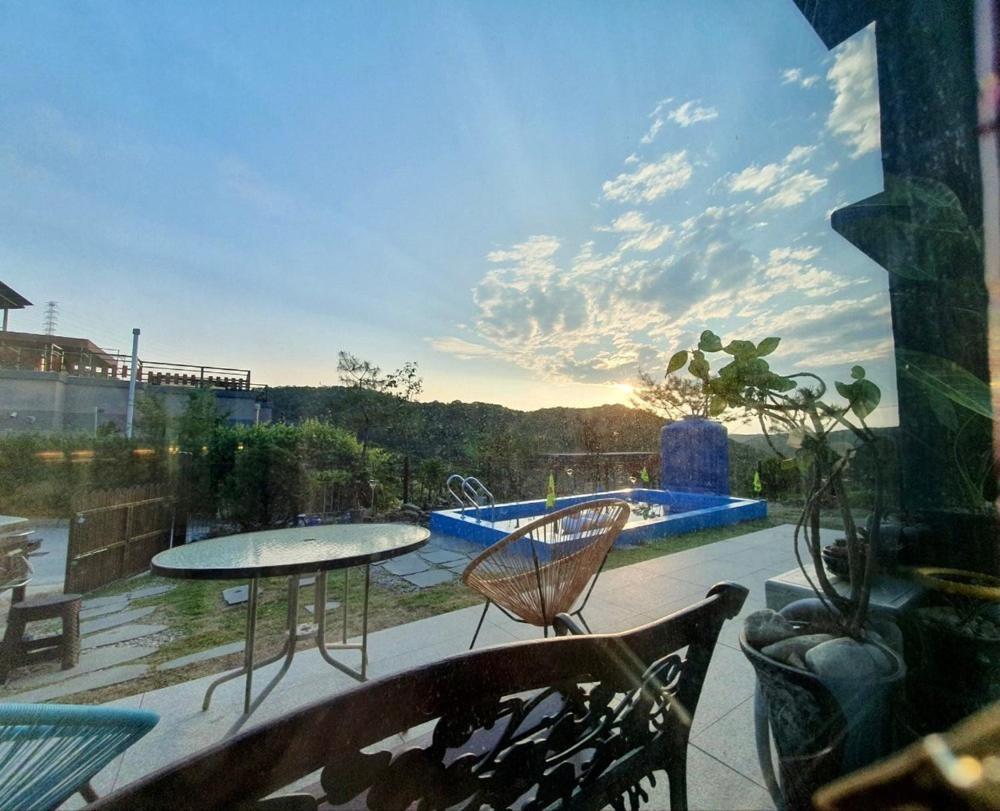 Yeoncheon Jjongi And Mary Pet Friendly Pension Vila Quarto foto